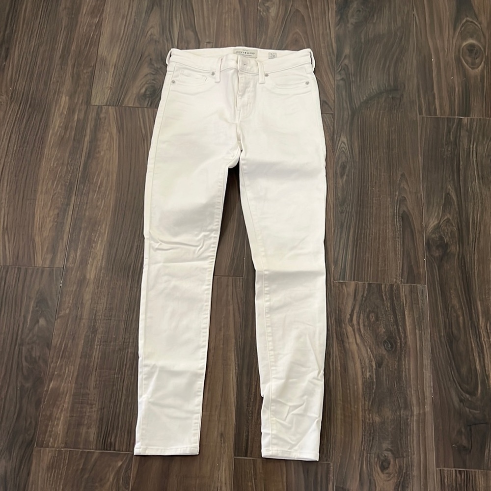 Lucky Brand; Mid rise Ava Skinny jeans